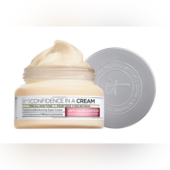 it cosmetics Other - NWT it Cosmetics Confidence in a Cream Moisturizer